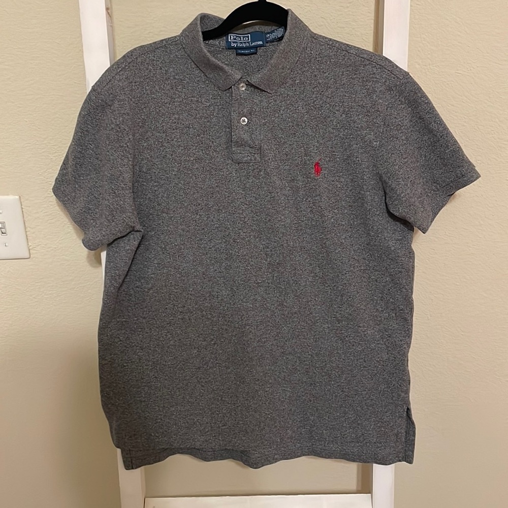 Men’s Polo Shirt. Size Large. Great condition.